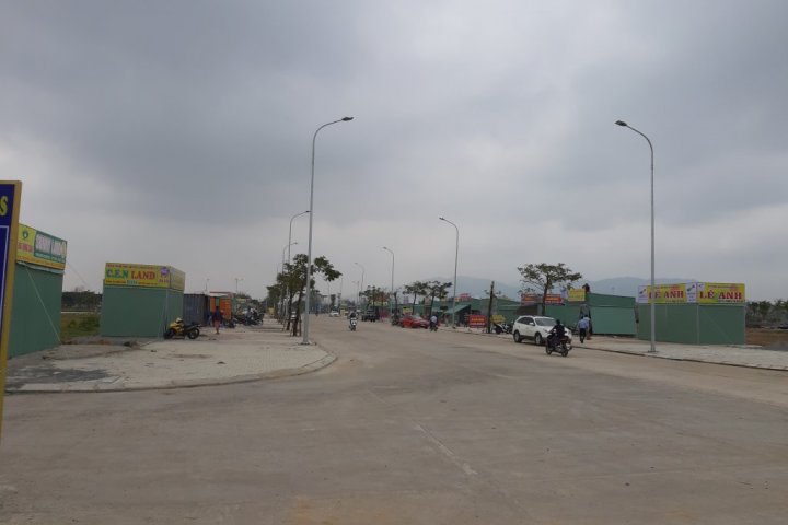 Bán Lô 100m2 Đất Mặt Tiền Đường 10m5 đường chính khu Lakeside palaca, Nhà Đất Sông Hàn