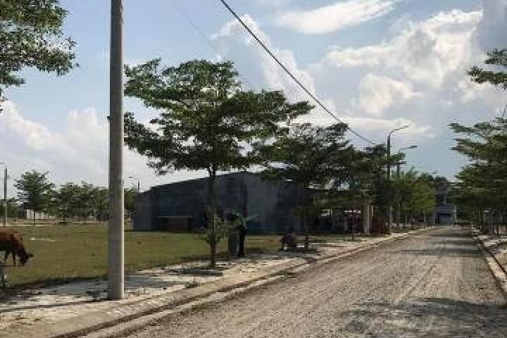 ĐẤT ĐẦU ĐƯỜNG SỐ 5 ĐỐI DIỆN DŨNG SỸ ĐIỆN NGỌC, Nhà Đất Sông Hàn